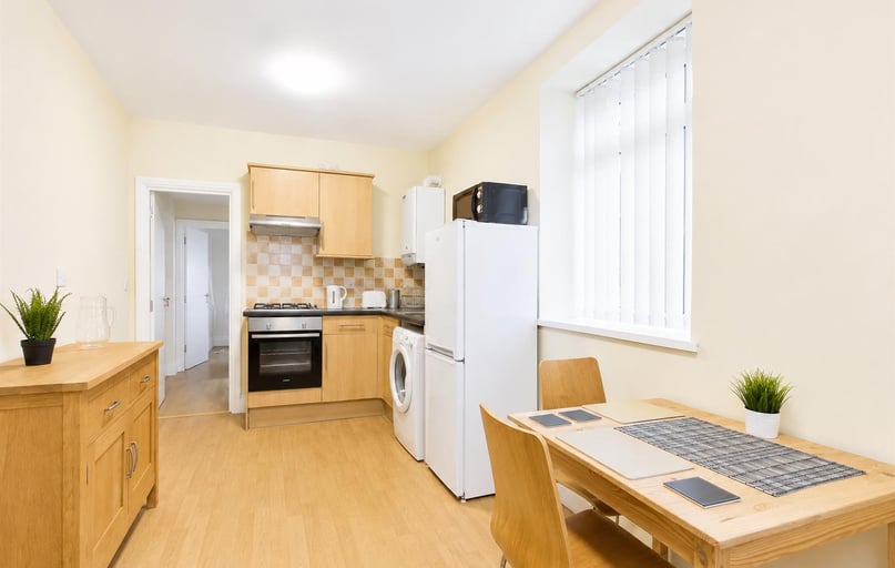 Richmond Road, Plasnewydd, Cardiff - Image 1